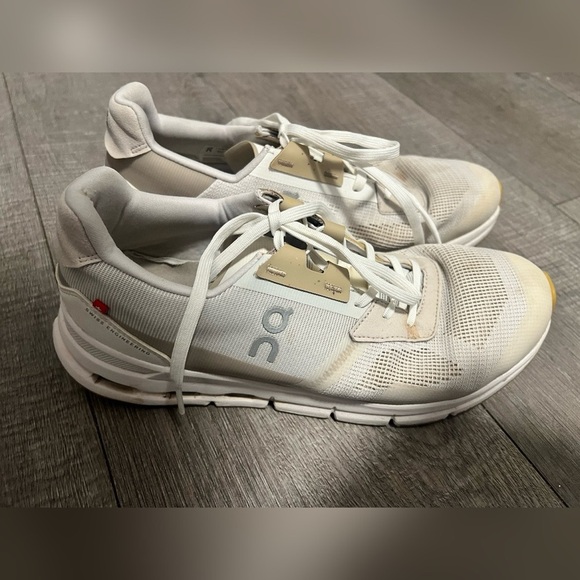 On Running Women's Cloudrift Shoes Size 9 $149 - Picture 1 of 6